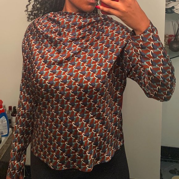 Silky soft Zara printed blouse - Picture 1 of 5